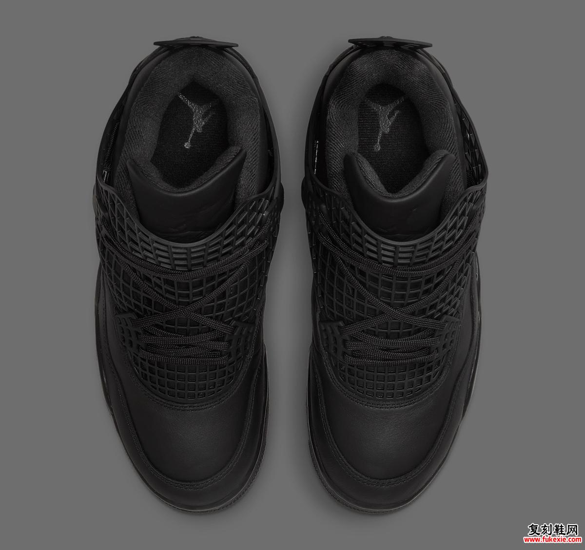 Air Jordan 4 NET Black 的俯视图，特点是网格网眼和黑色皮革装饰。