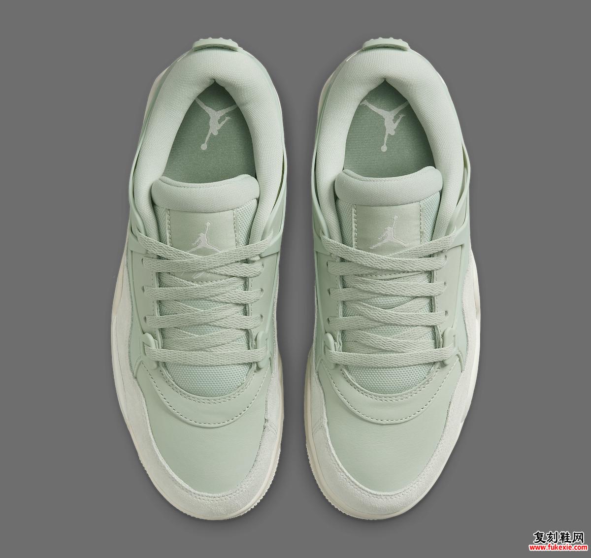 Air Jordan 4 RM Seafoam 俯视图，展示鞋带和鞋舌品牌标识