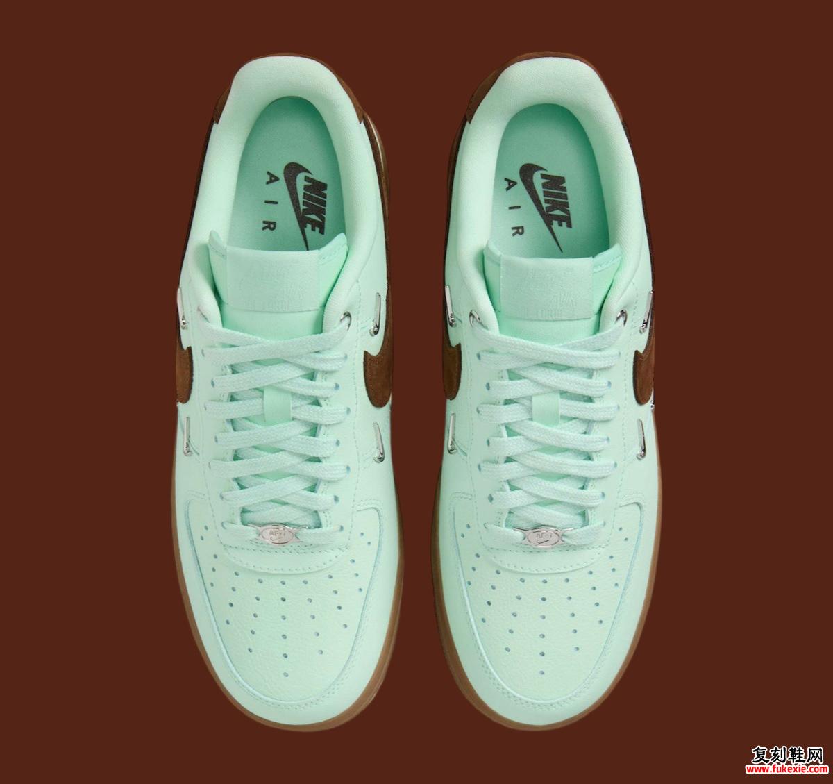 Nike Air Force 1 Low “Mint Foam” 搭配银色 Mini-Swoosh 标志 货号：IB8894-329