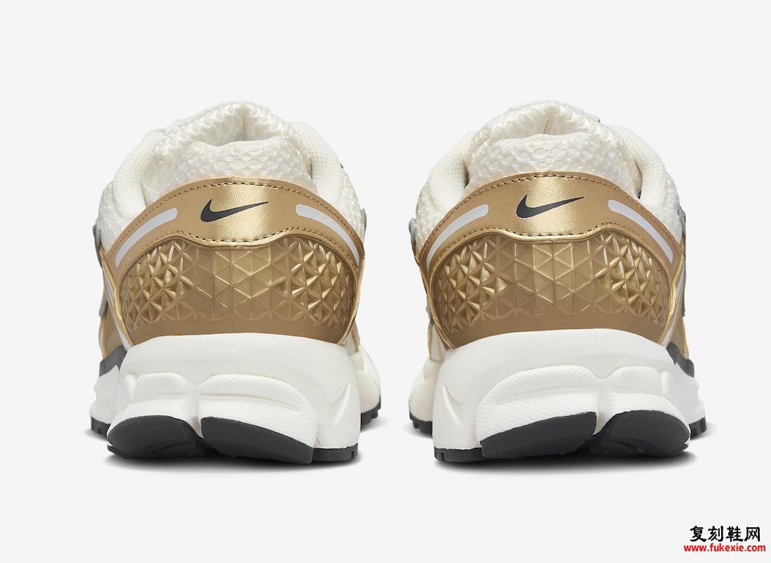 NIKE ZOOM VOMERO 5 “METALLIC GOLD” 现已上市（2024 年 5 月）货号：HF7723-001