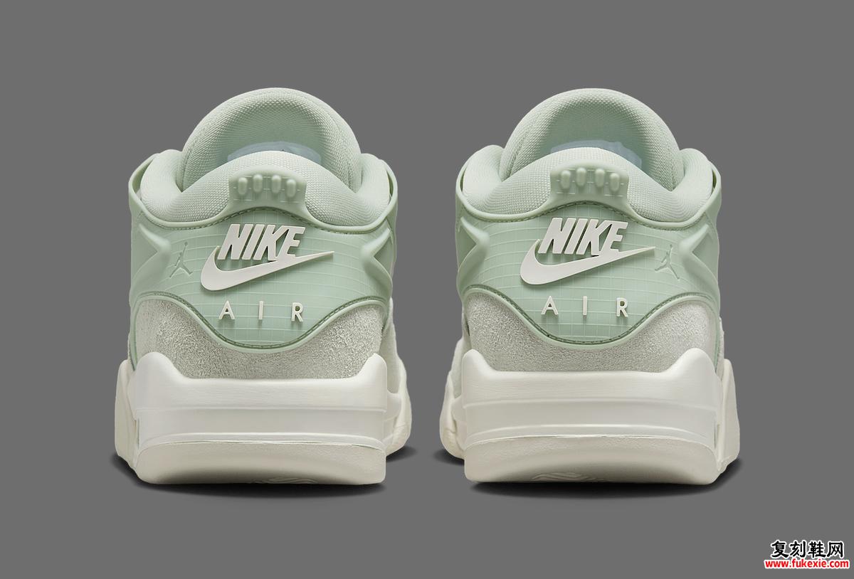 带有 Nike Air 品牌标识的 Air Jordan 4 RM Seafoam 鞋跟视图