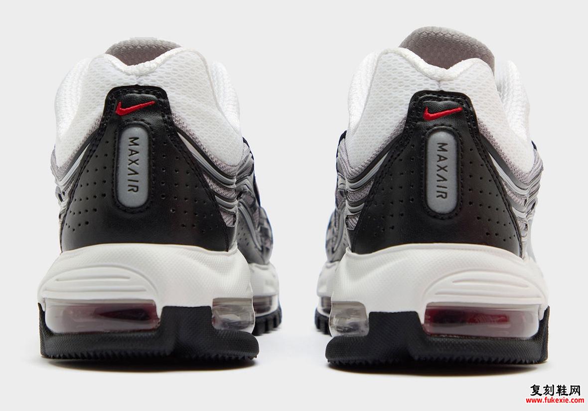 Nike Air Max TL 2.5 Varsity Red 后视图，黑色穿孔鞋跟和 Max Air 品牌标识