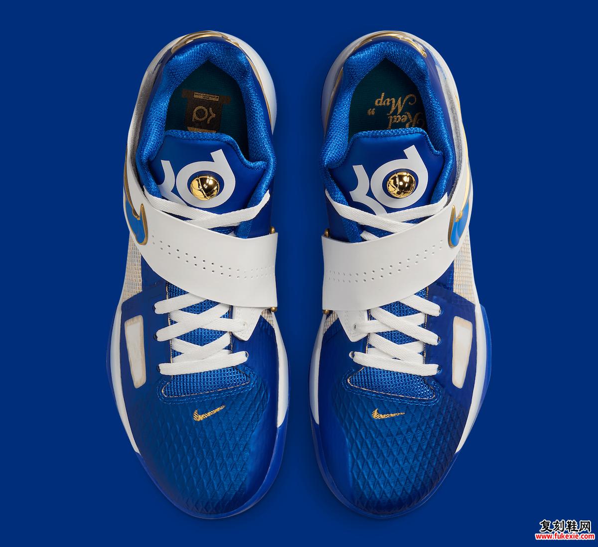 Nike KD 4 MVP Hyper Royal 俯视图，展示白色鞋带、KD 鞋舌标志和金色装饰。