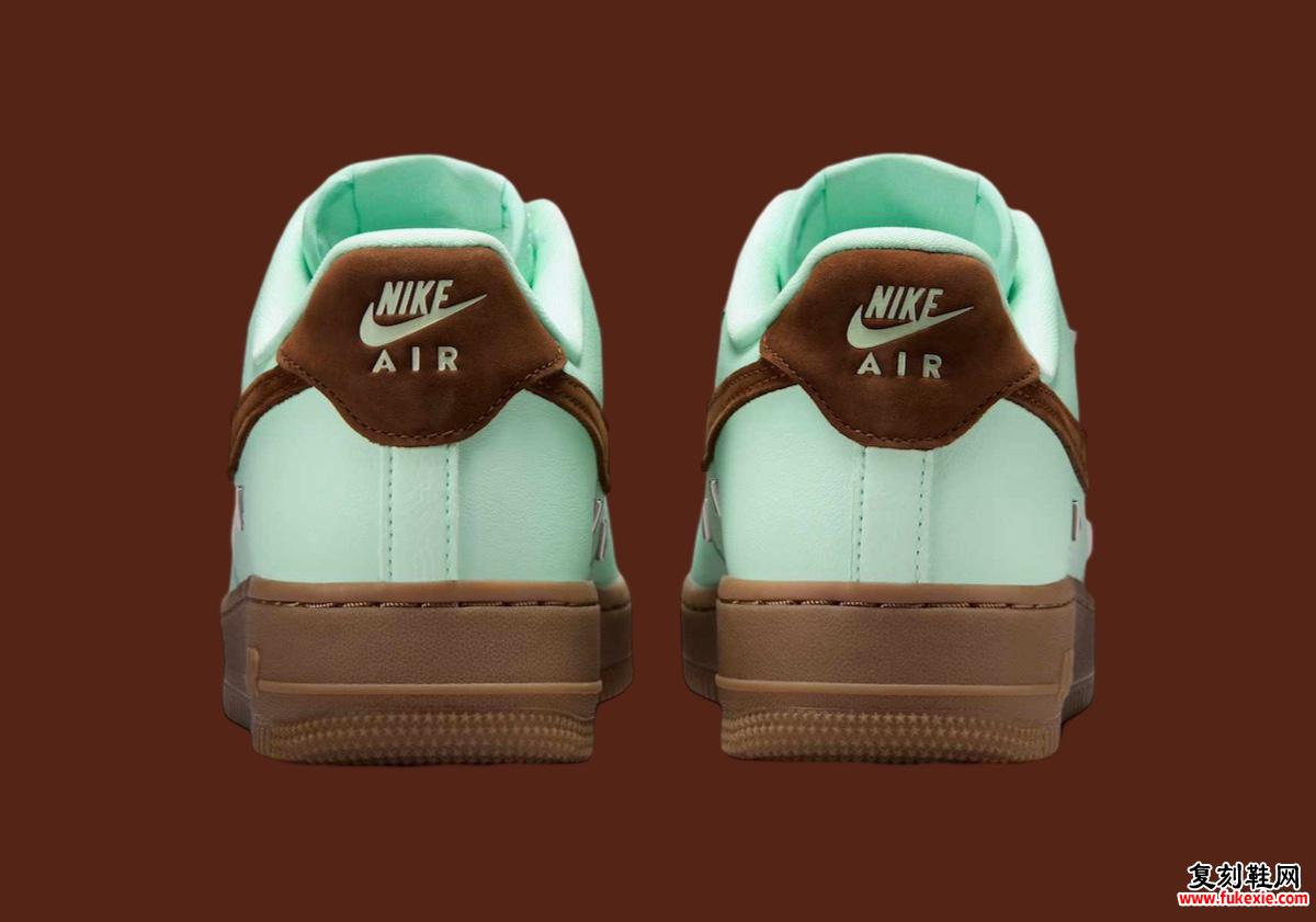 Nike Air Force 1 Low “Mint Foam” 搭配银色 Mini-Swoosh 标志 货号：IB8894-329